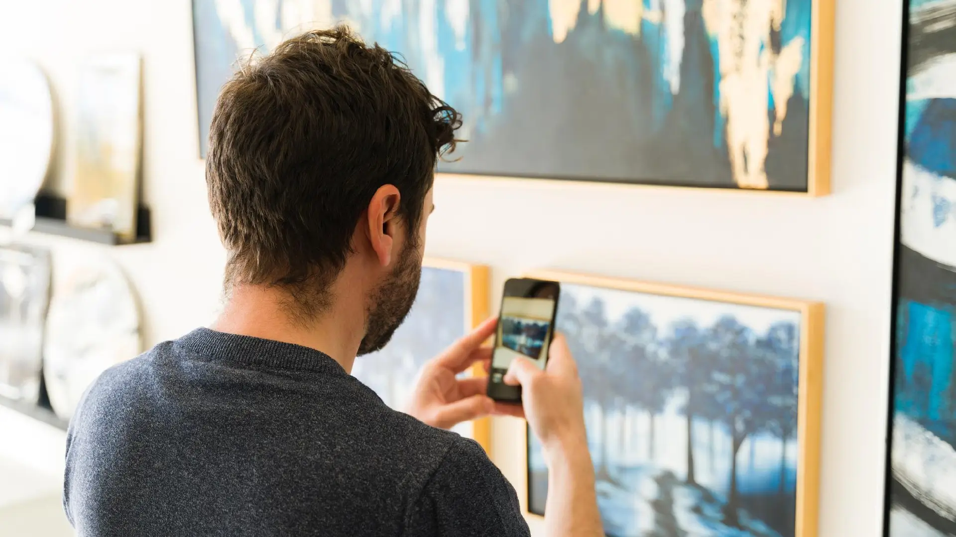 Mobile-Friendly Museum Ticketing System for Tourists